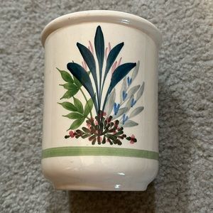Vintage euc Emerson Creek Pottery flower planter/vase  6.5 in tall and 5in wide